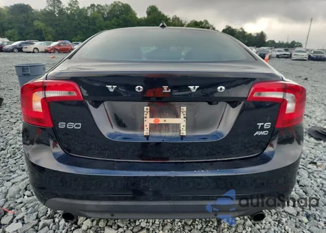 2011 Volvo S60 T6 z USA, uszkodzony, nr VIN YV1902FH6B2011151